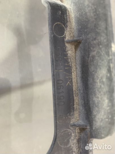 Брызговик Toyota Camry 5385106190 V70, передний