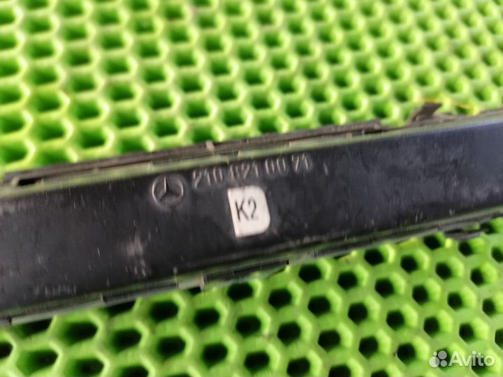 Корпус блока кнопок Мерседес W210