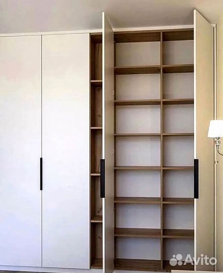 Шкаф распашной на заказ. Доставка и сборка