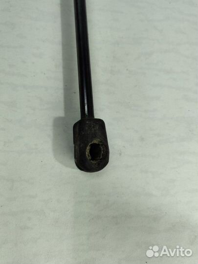 Амортизатор крышки багажника задний Opel Astra H