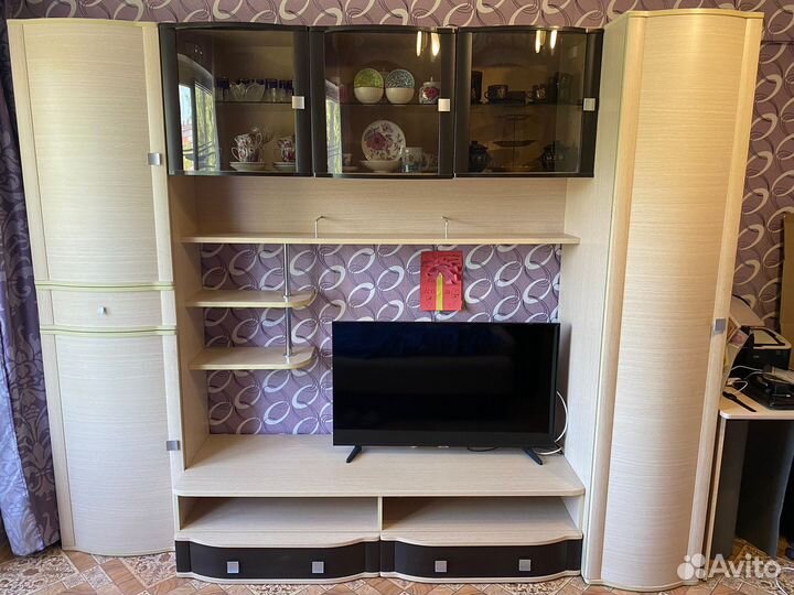 Стенка в гостиную