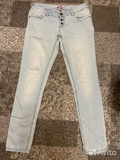 Джинсы