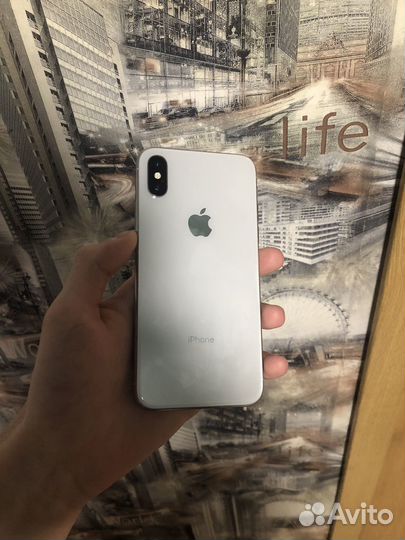iPhone X, 64 ГБ