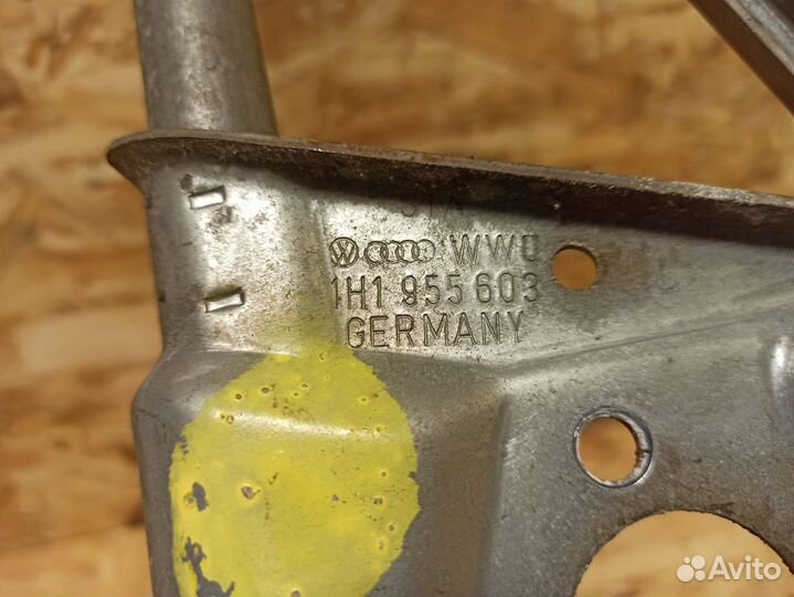 Трапеция дворников Volkswagen Golf 3