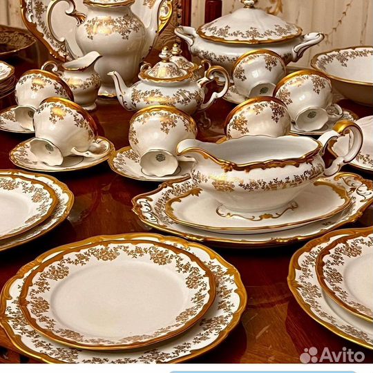 Сервиз чайно обеденный