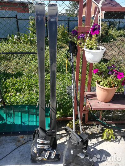 Продам горные лыжи