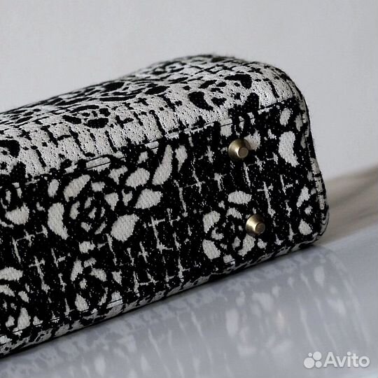 Сумка на фермуаре женская