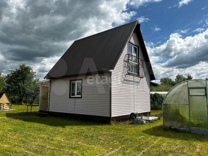 Дом 25,7 м² на участке 20 сот.