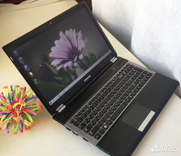Ноутбук Samsung i5/4 ядра/ssd