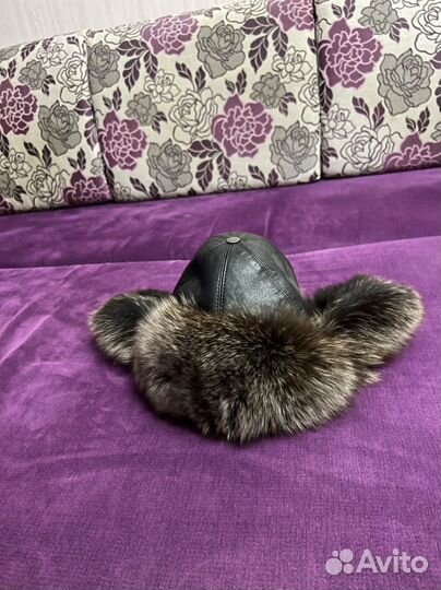 Меховая шапка