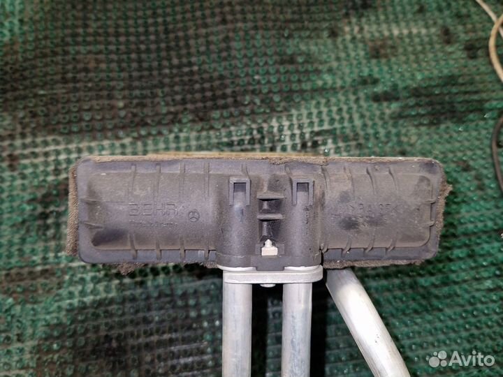 Радиатор печки Mercedes W220