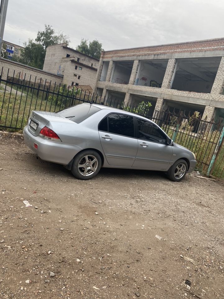 Mitsubishi Lancer: фото владельца