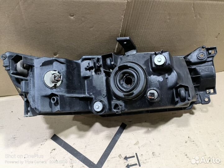 Фары Mitsubishi Chariot Grandis N94W