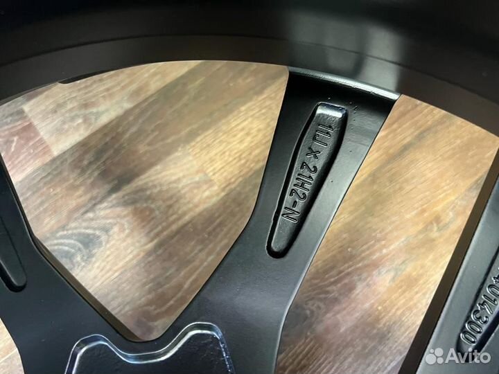 Диски разношир R21 AMG на Mercedes GLS GLE 167