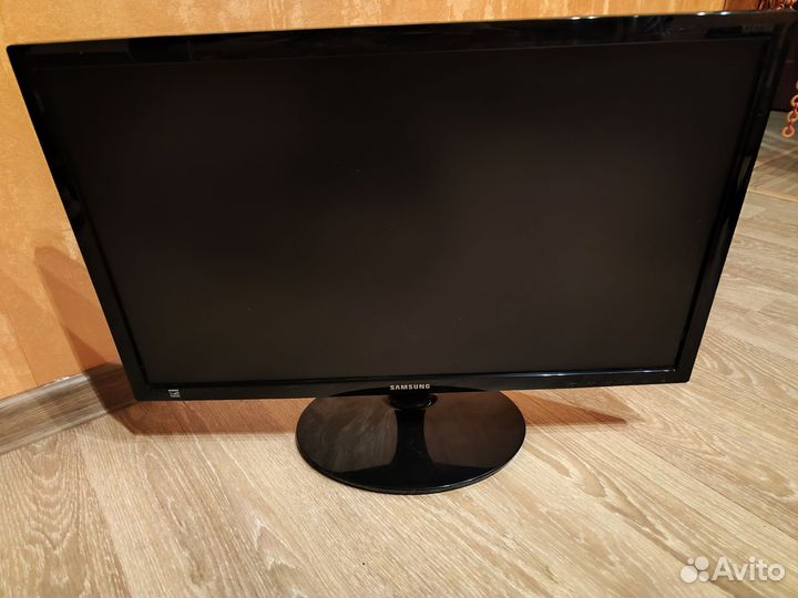 Монитор Samsung 24 диагональ