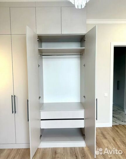 Шкаф стильный