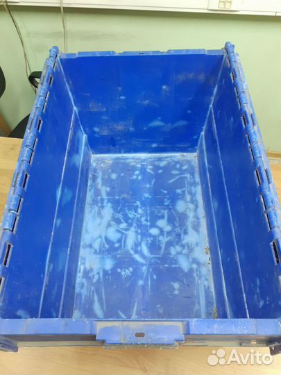 Ящик пластиковый с крышкой