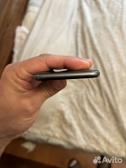 iPhone 8, 64 ГБ