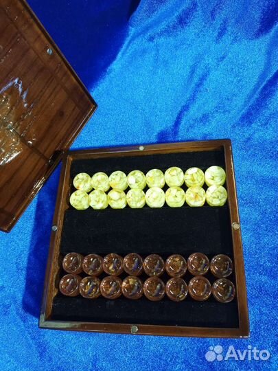 Фишки для нард янтарные