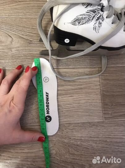 Коньки фигурные