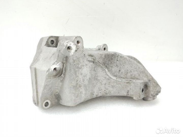 Кронштейн двигателя левый Mercedes-Benz Gle-Class
