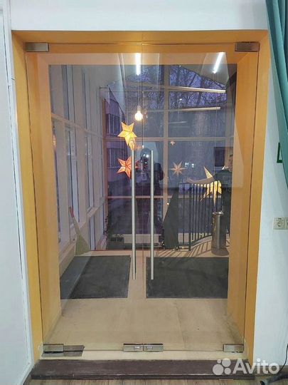 Межкомнатные стеклянные двери на заказ