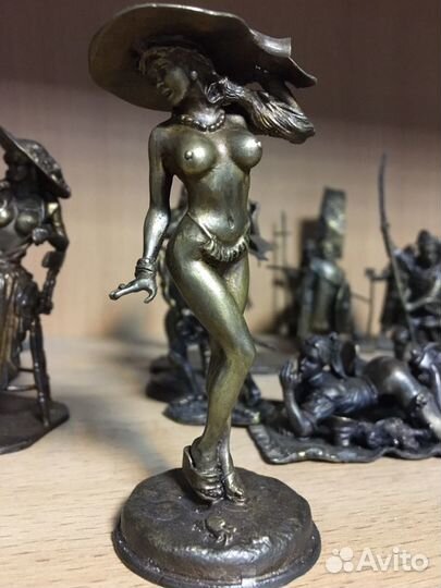 Девушки красивые,разные