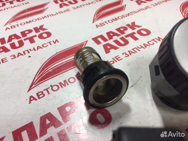 Кнопка Nissan X - Trail 2010г