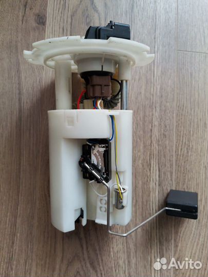 Топливный насос в сборе (бензонасос