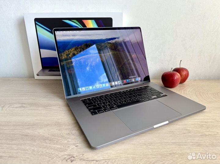 MacBook Pro 16