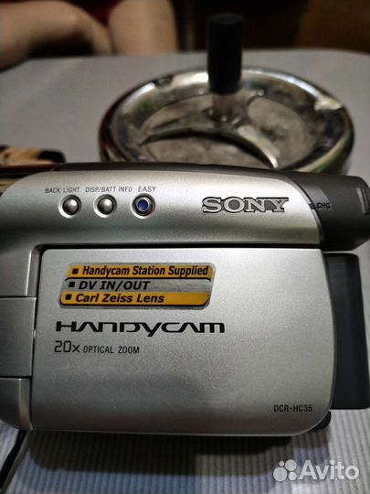 Цифровая видеокамера sony