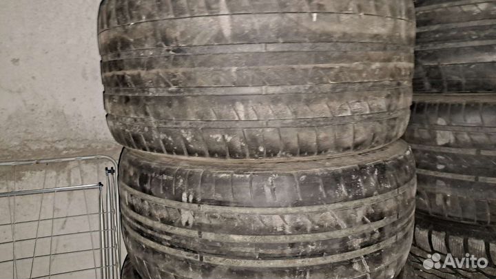 Dunlop Sport Maxx RT 275/40 R20 и 315/35 R20