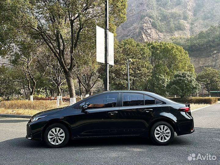 Toyota Corolla 1.2 CVT, 2020, 30 000 км