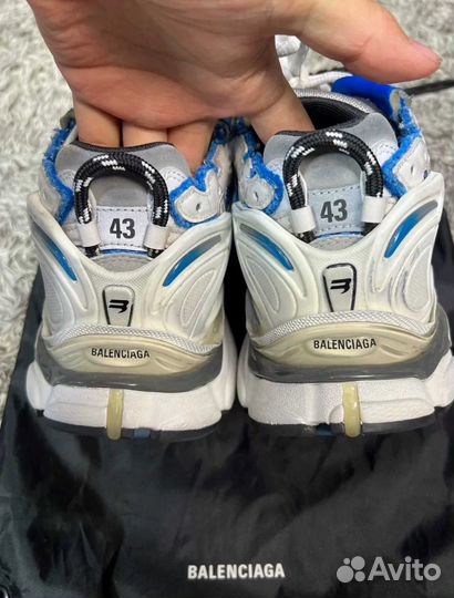 Balenciaga runner