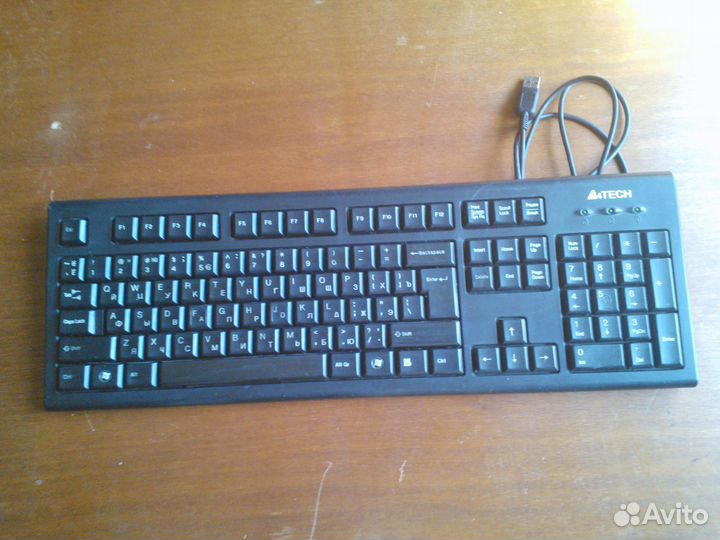 Клавиатура полноразмерная