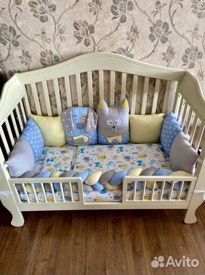 Бортики в кроватку+комплект постельного белья