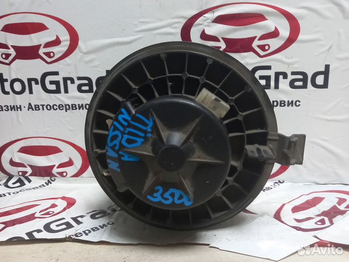 Моторчик отопителя Nissan tiida c11