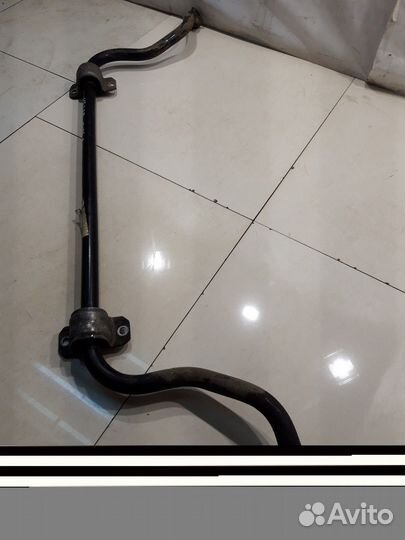 Стабилизатор передний