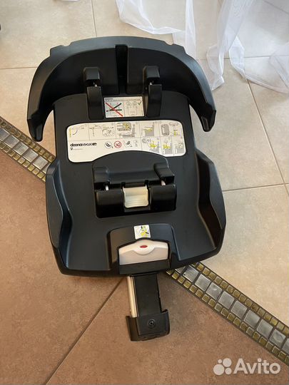 Коляска автокресло doona с базой isofix