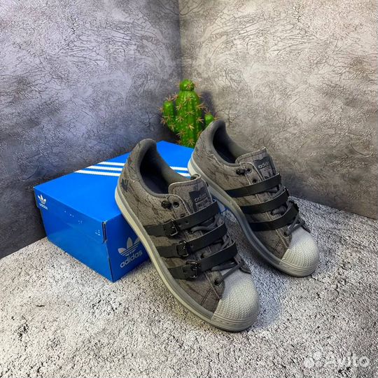 Кроссовки Adidas Superstar