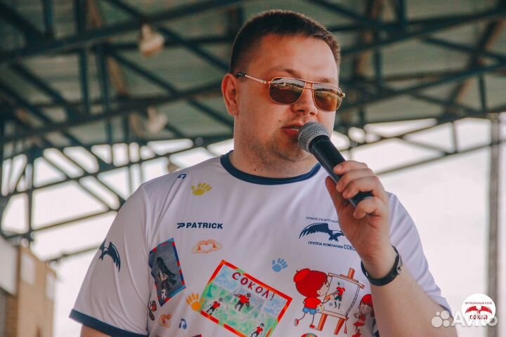 Ведущий на мероприятие. Импровизатор