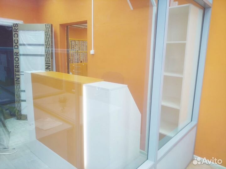 Ресепшн стойка