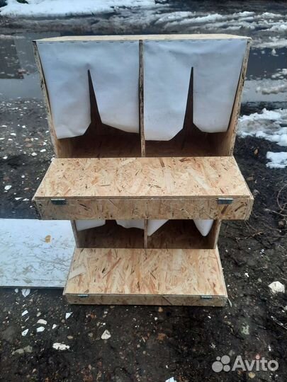 Гнездо для кур с яйцесборником