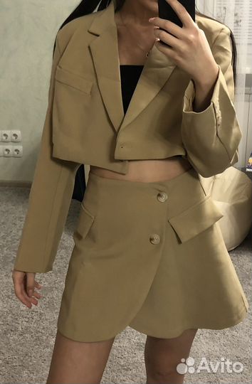 Костюм пиджак и юбка