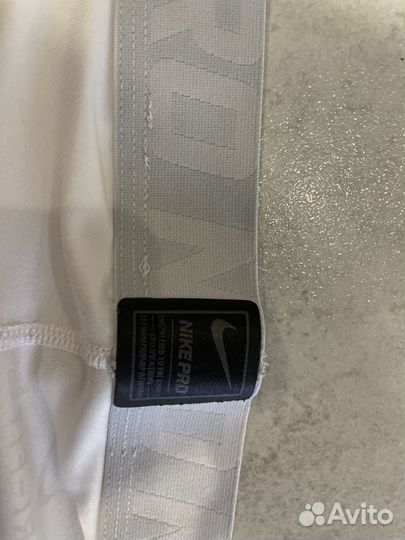 Спортивные шорты Nike