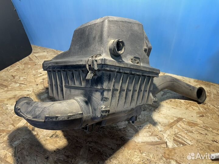 Корпус воздушного фильтра golf 3