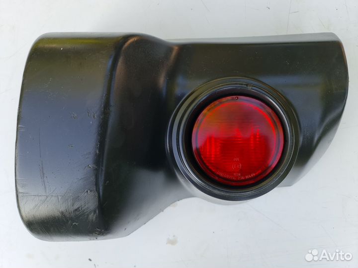 Бампер задний правый с фонарем для Mitsubishi L200