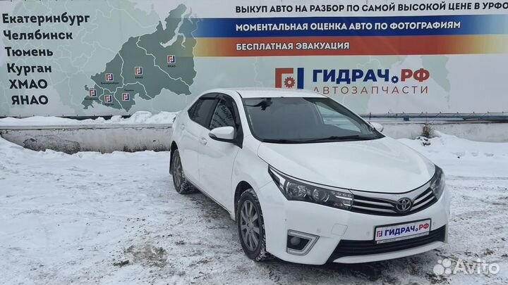 Накладка центральной консоли Toyota Corolla (E180)