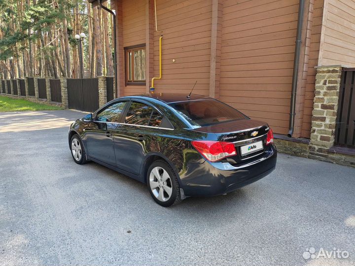 Chevrolet Cruze 1.8 AT, 2012, 158 000 км