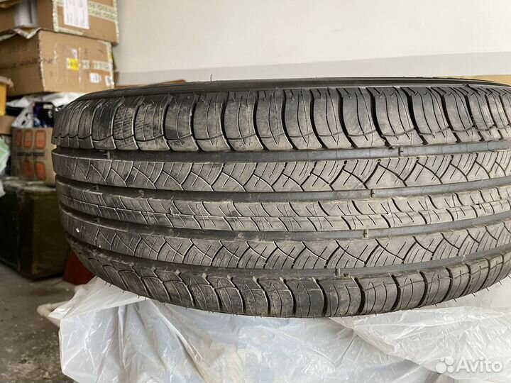 Michelin Latitude Tour HP 255/60 R20 113V